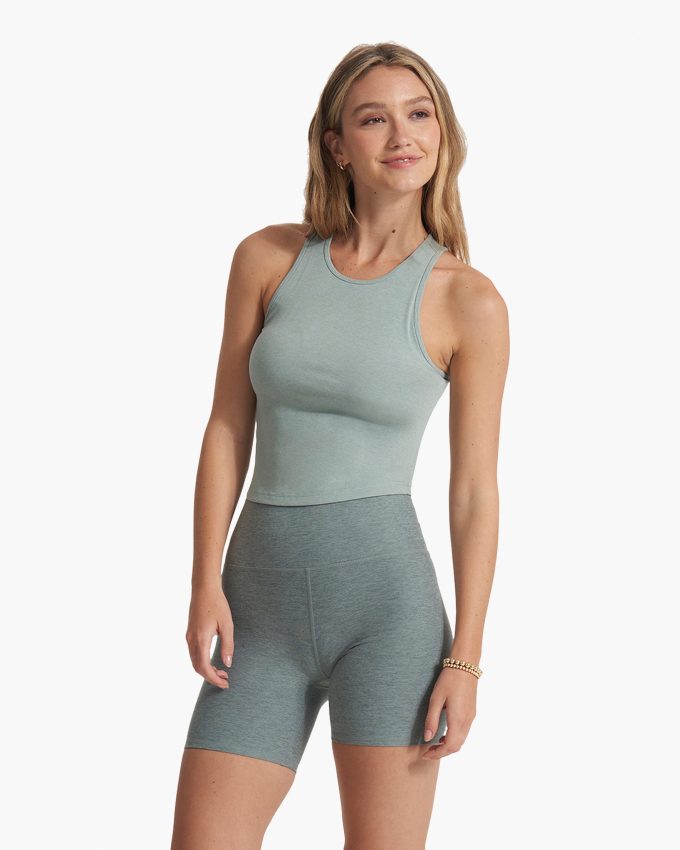 Pose Plyo Tank