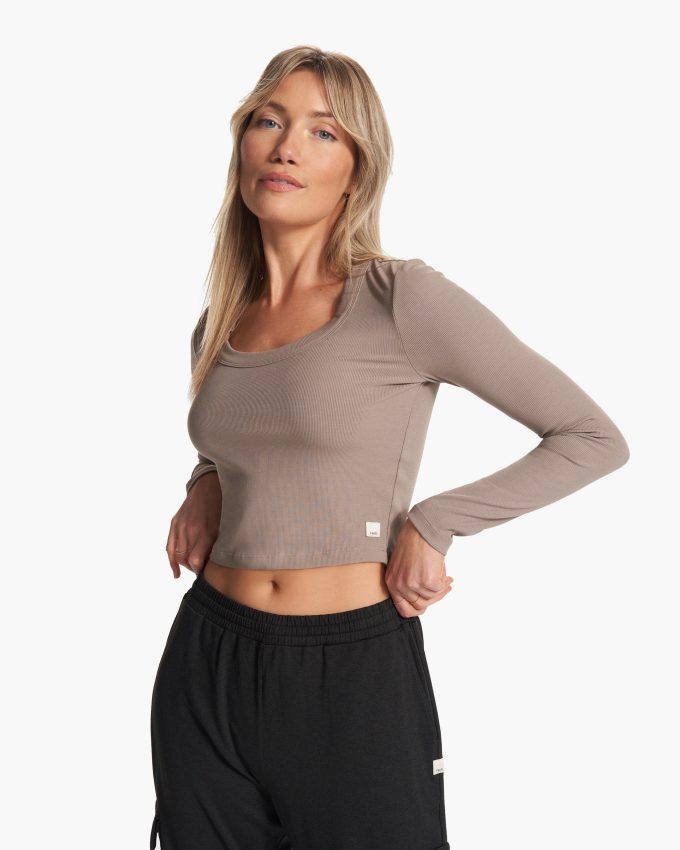 Long Sleeve Pose Scoop Tee