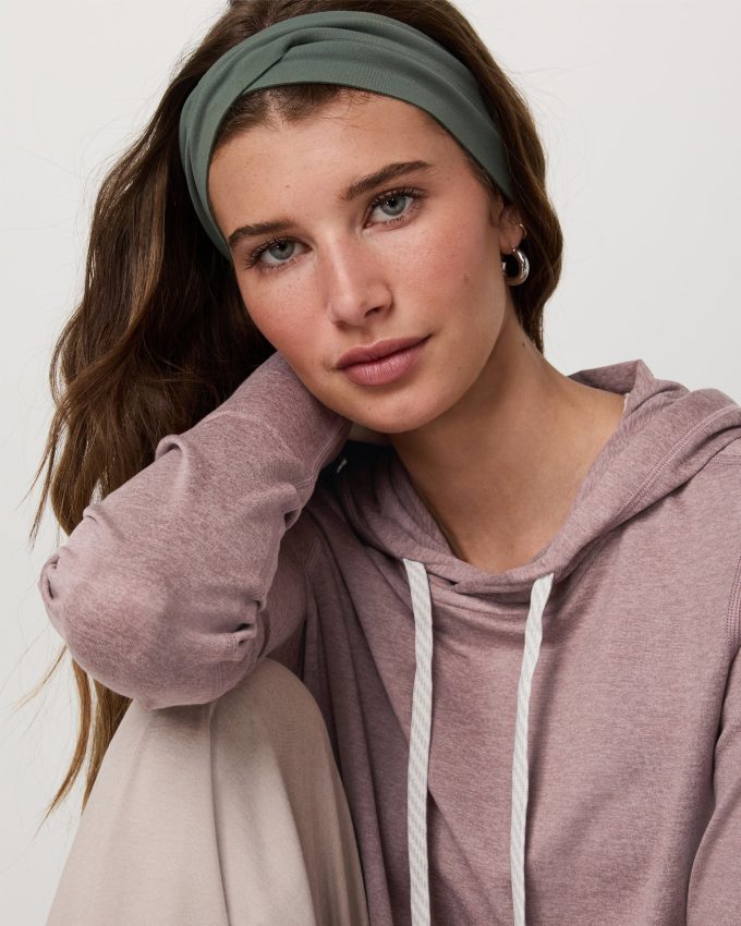 Halo Essential Hoodie