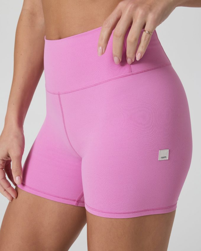 Vuori AllTheFeels™ Short 4"