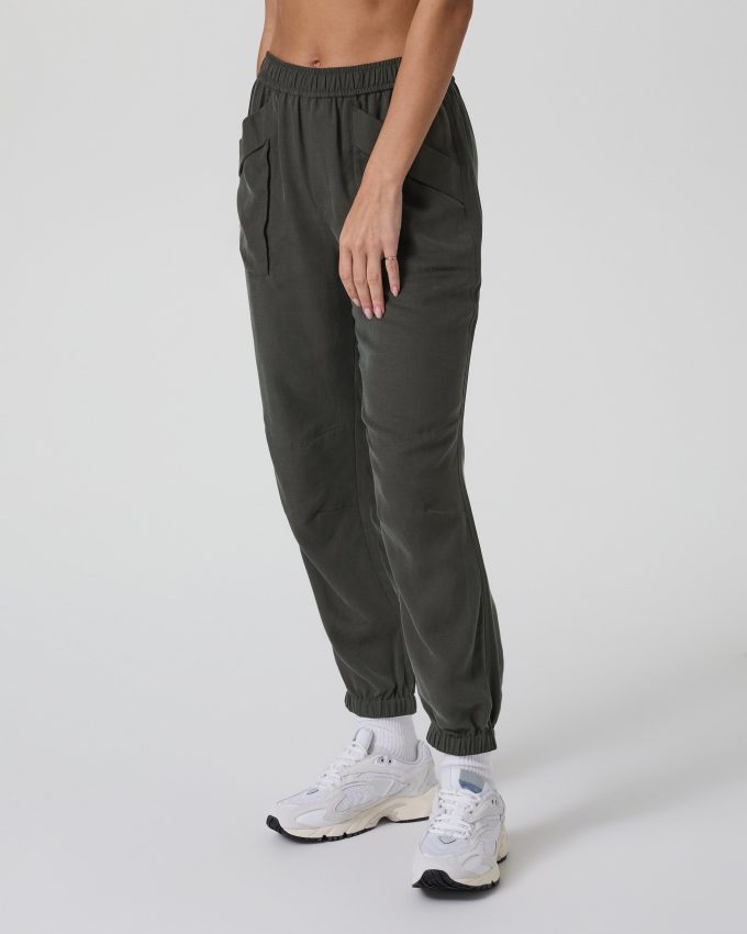 Trestles Twill Jogger